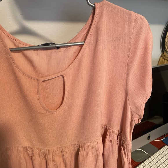 ⭕️3for$15⭕️ Boho ruffle pink blouse - Picture 10 of 12